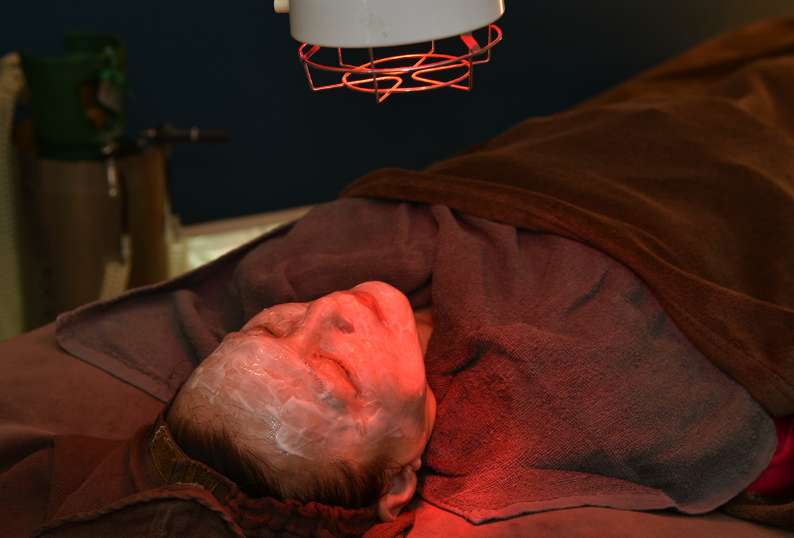 フェイシャルオイルマッサージ